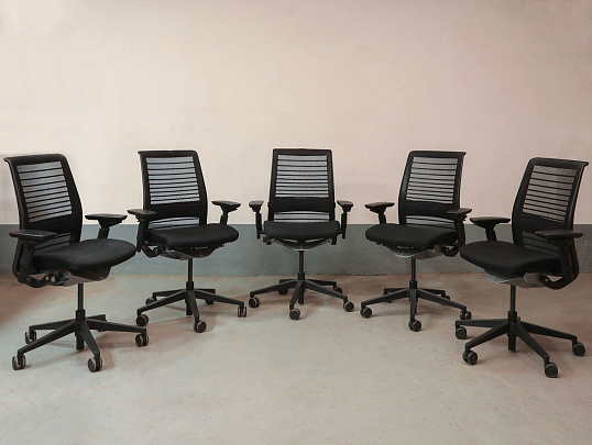 Офисное кресло Steelcase Think V2 Ткань Чёрный Франция