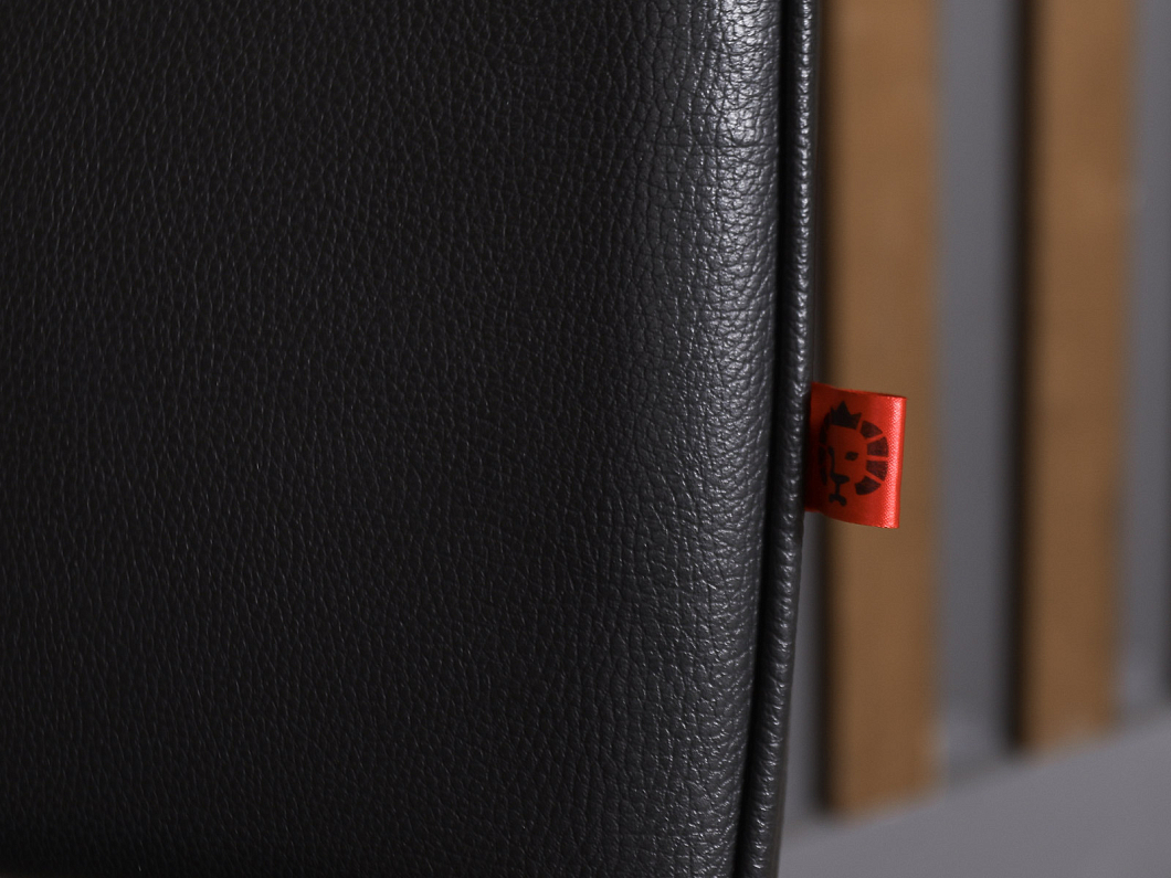 Конференц-кресло Фабрикант Искусственная кожа Чёрный Россия (ОСЭЧ-101125)