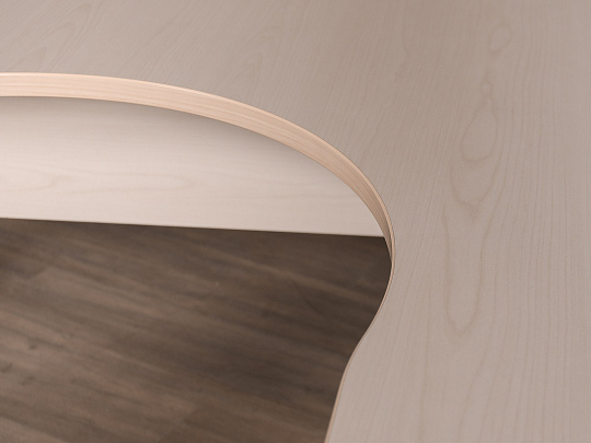 Стол эргономичный ЛДСП Дуб