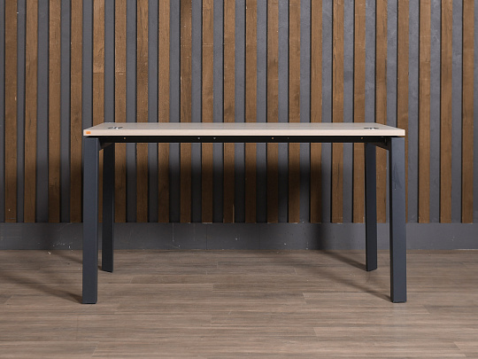 Стол прямоугольный ONIX ЛДСП Дуб Россия