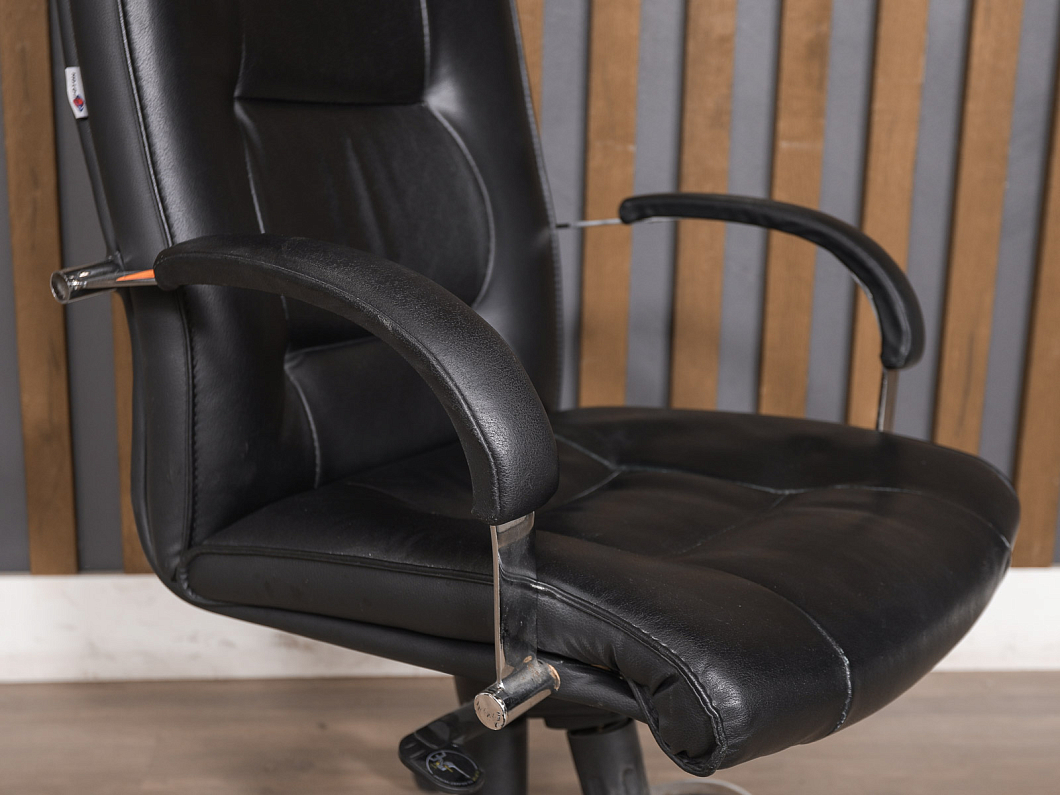 Кресло руководителя Протон Кожа Чёрный (КРКЧ-290525)