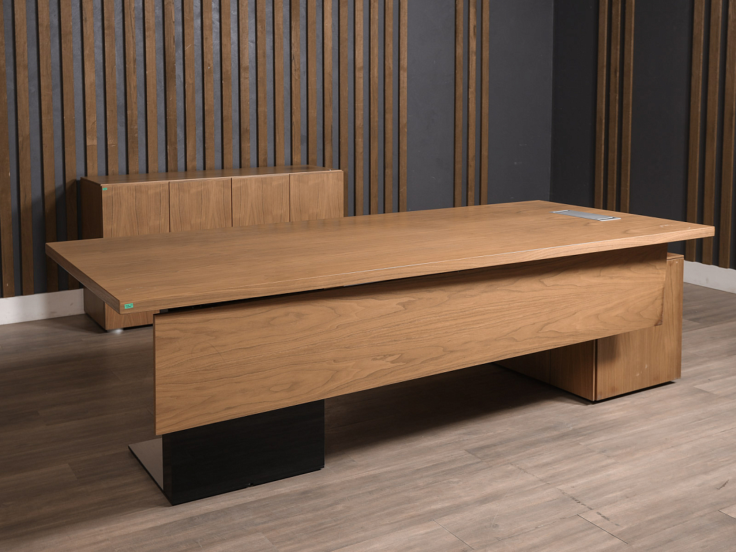 Кабинет руководителя Дерево Ольха (КРОХ-010162)