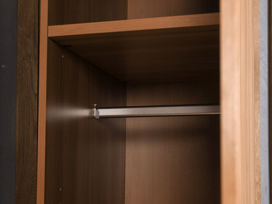 Шкаф для одежды ЛДСП Орех