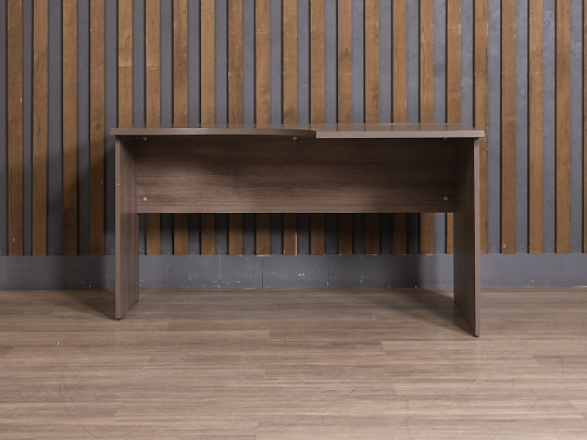 Стол эргономичный ЛДСП Ясень шимо