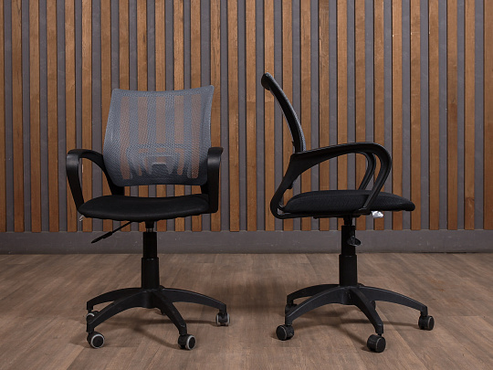 Офисное кресло Ткань Темно-серый Россия