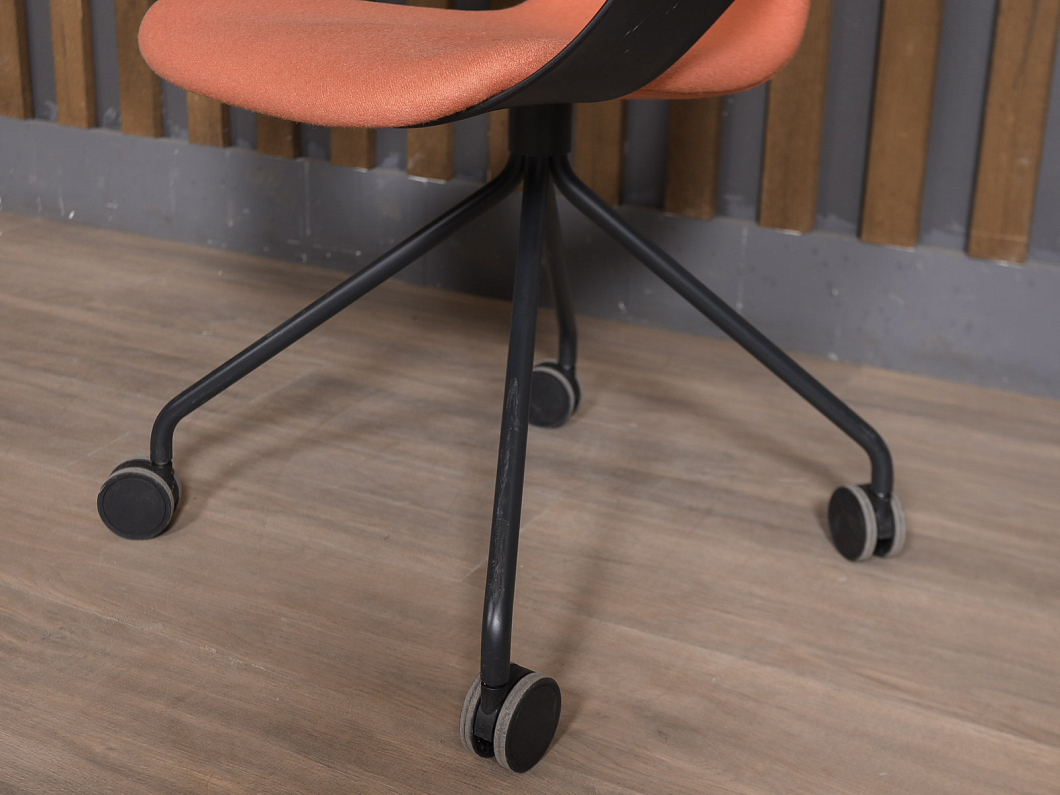 Офисный стул Scandiform AB Ткань Чёрный Швеция (ОСТЧОЖ-281225)