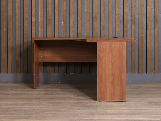 Стол угловой ЛДСП Вишня