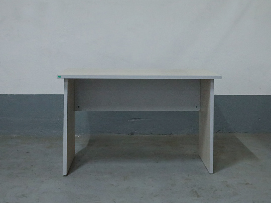 Стол прямоугольный ЛДСП Серый