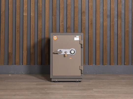 Сейф VALBERG FRS-66T KL Россия