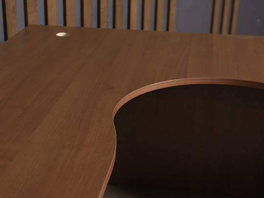 Стол угловой ЛДСП Орех