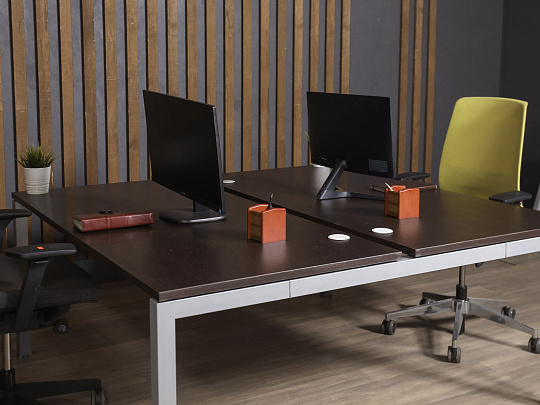 Комплект офисной мебели ЛДСП Венге