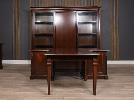 Кабинет руководителя МДФ Вишня