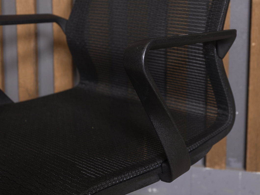 Кресло руководителя Donati Сетка Чёрный (КРТЧ-240126)