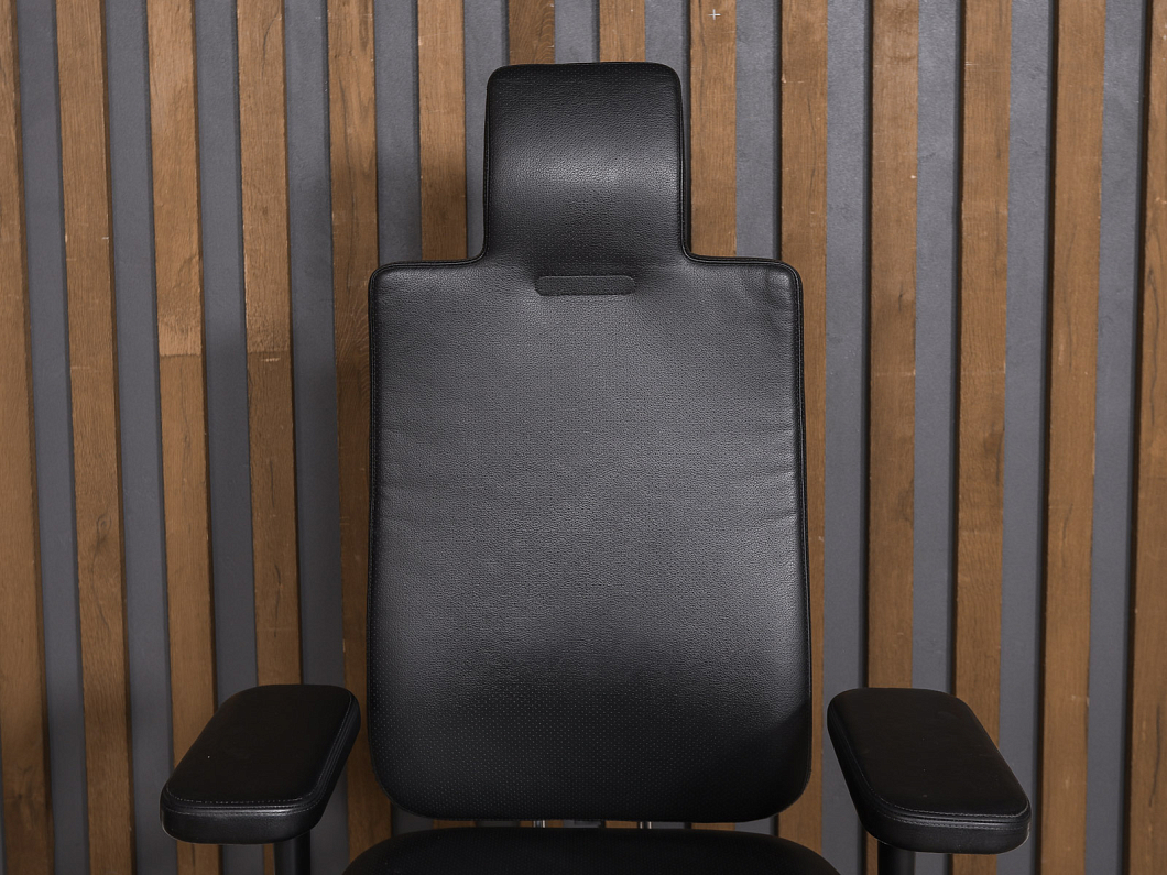 Кресло руководителя Vitra Headline Кожа Чёрный Швейцария (КДРЧ-300924)