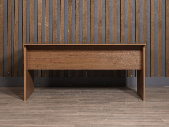 Стол прямоугольный ЛДСП Орех