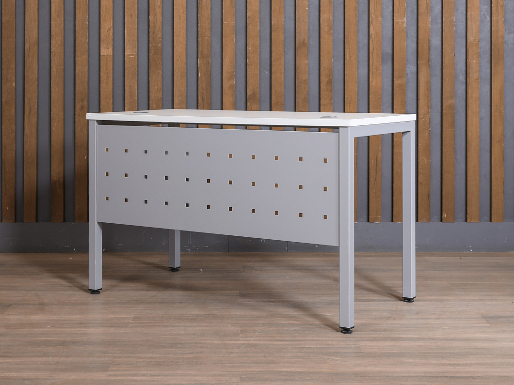 Стол прямоугольный ЛДСП Белый (СПБ1-180226)