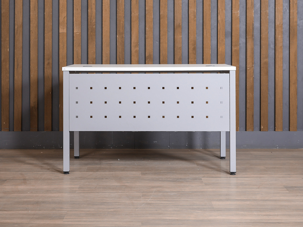 Стол прямоугольный ЛДСП Белый (СПБ1-180226)