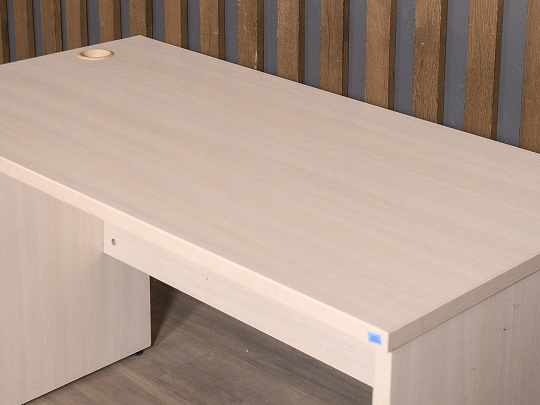 Стол прямоугольный ЛДСП Клен