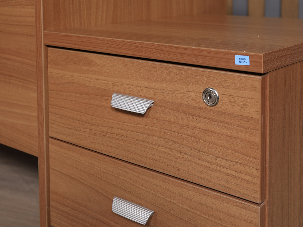 Стол с тумбой ЛДСП Орех (СТОХ-161125)