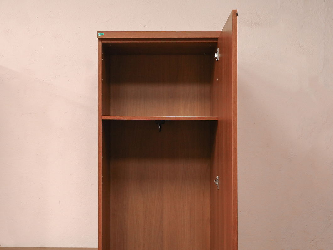 Кабинет руководителя ЛДСП Орех (КРОР1-300826)