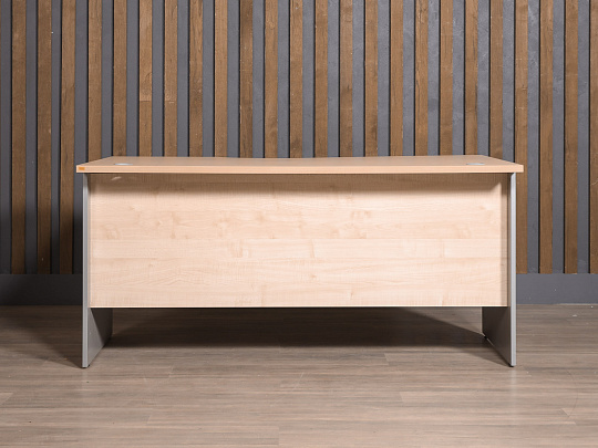 Стол эргономичный ЛДСП Бук