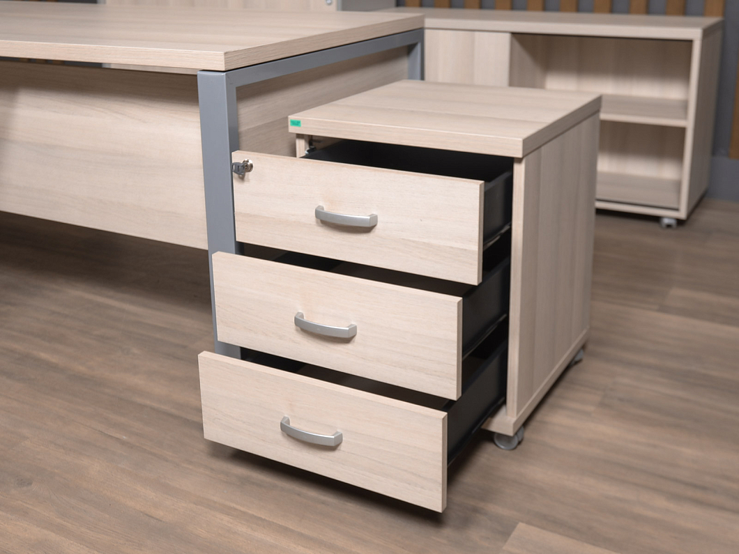 Кабинет руководителя ЛДСП Клен (КРКЛ-031225)